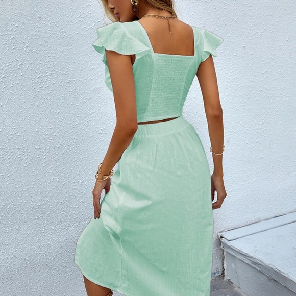 Boho mint Green V Neck Twist Ruffle Crop Top Skirt Set - Picture 7 of 9